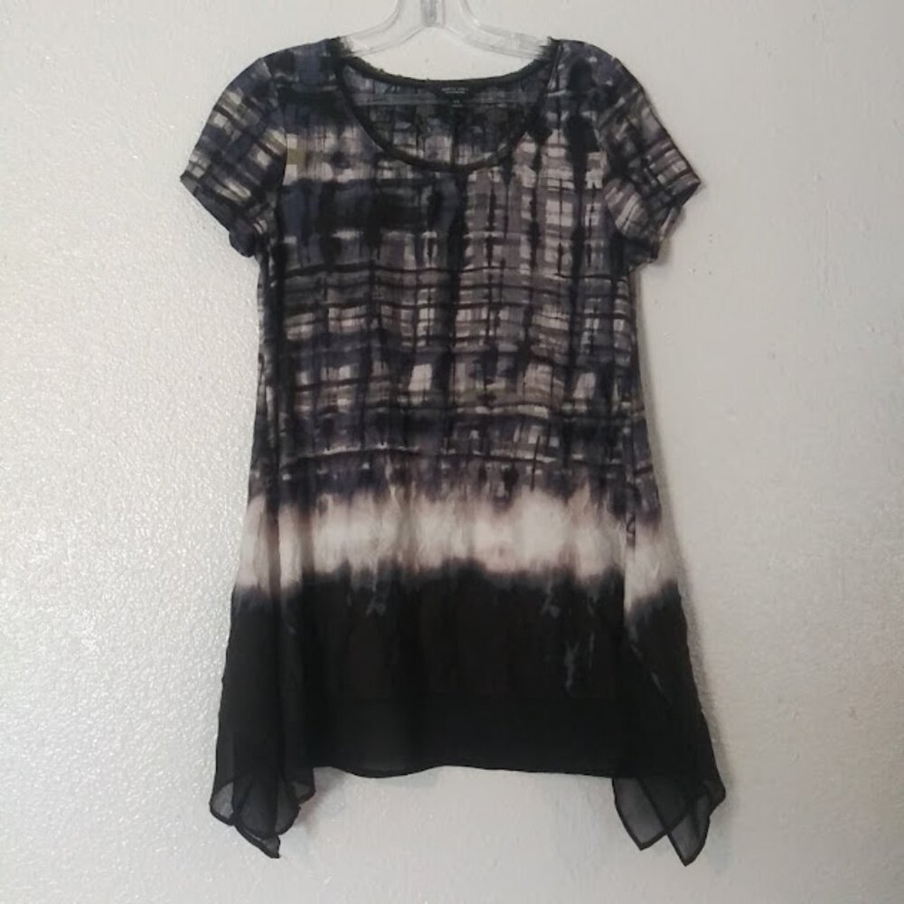 Simply Vera Vera Wang women's size XS black, white, blue , and green blouse